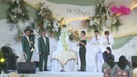 <p>Momen tersebut berlangsung di sebuah hotel mewah. Selain itu, acara ini juga ditayangkan secara live di kanal YouTube Ayu Dewi, lho. (Foto: YouTube Ayu Dewi)<br /><br /><br /></p>