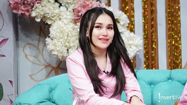 Ayu Ting Ting Jelaskan soal Kedekatannya dengan Adik Sara Wijayanto