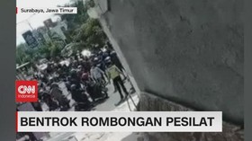 VIDEO: Bentrok Rombongan Pesilat