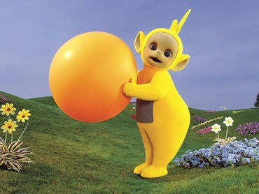 Cantiknya Nikky Smedley di Balik Topeng Lala Teletubbies