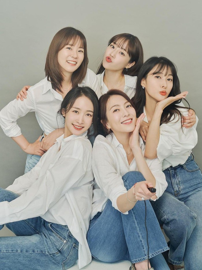 KARA memiliki nama fandom Kamilia, di mana mereka tidak hanya terkenal di Korea saja tetapi juga punya memiliki penggemar yang sangat banyak di Jepang./ Foto: twitter.com/kpopers_family