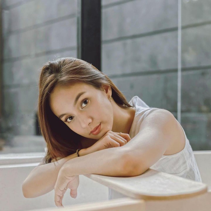 <p>Pemeran Tiara dalam sinetron <em>Aku Bukan Wanita Pilihan</em> ini mengawali kariernya sejak 2011. Kala itu, ia bergabung dalam sinetron berjudul <em>Satria</em>. (Foto: Instagram @nasyamarcella)<br /><br /><br /></p>
