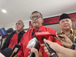 Anies Undang Tukang Bakso ke Balai Kota Bikin Hasto Bertanya-tanya