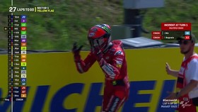VIDEO: Detik-detik Bagnaia Jatuh di MotoGP Jerman 2022