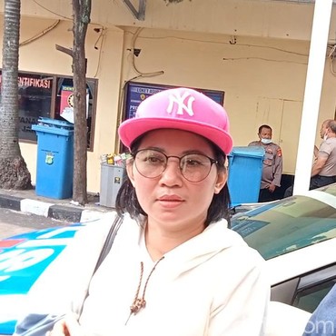 Selain Serang Fuji, Hay Tje Pernah Mau Pansos ke Tiara Marleen