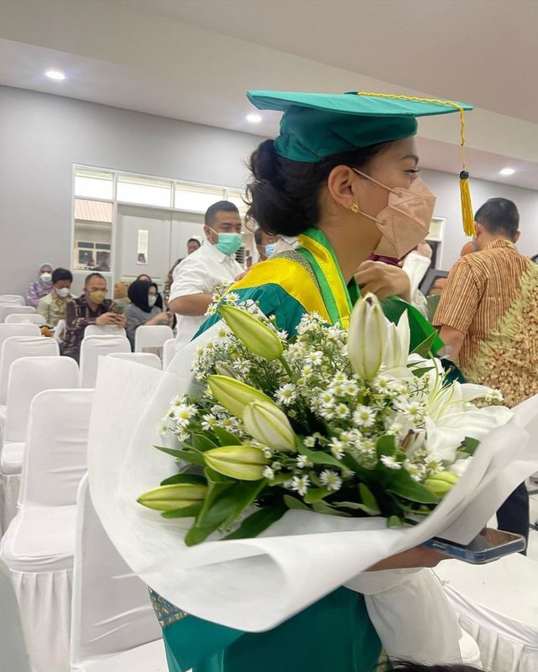 Tyna Dwi Jayanti dan Kenang Mirdad Tyna Dwi Jayanti dan Kenang Mirdad
