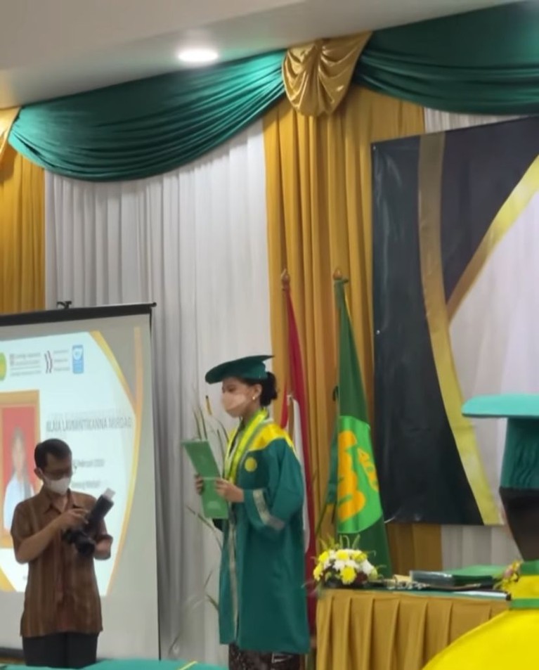 Tyna Dwi Jayanti dan Kenang Mirdad Tyna Dwi Jayanti dan Kenang Mirdad