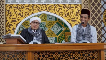 img-title Pertemuan UAS & Buya Yahya Disorot, Ada Kejadian Penolakan Cium Tangan