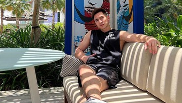 img-title Dituding Gay, Verrell Bramasta Singgung soal Orang Percaya Gosip
