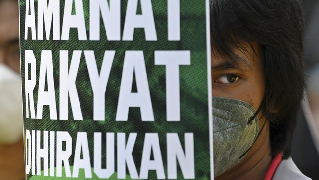 Pasal penghinaan presiden di RKUHP dinilai tak sesuai misi demokratisasi dan dekolonialisasi hukum pidana.