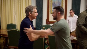 Ben Stiller dan Sean Penn Diblokir Rusia Buntut Dukung Ukraina