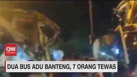 VIDEO: Dua Bus Adu Banteng, 7 Orang Tewas