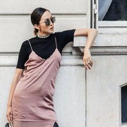 5 Ide Sulap Gaun Malam Jadi Lebih Kasual, Siap Hangout dan Mencuri Perhatian!