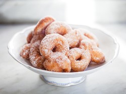 Cara Membuat Donat dari Roti Tawar Sisa dengan Mudah dan Tanpa Diuleni