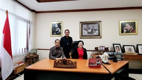 Jokowi dan Prananda Sempat Temani Mega di Ruang Pribadi