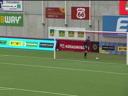 Video: Posisi Kiper Maju Banget sih, Jadi Gol deh