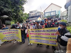 Korban Binomo Desak Kejagung Segera Sidang Indra Kenz: Jangan Sampai Bebas!