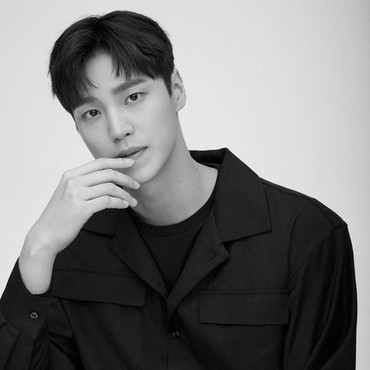 Lee Tae Hwan Dapat Tawaran Main Drama Bareng Siwon Super Junior