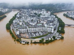 China Dilanda Banjir Besar dan Tanah Longsor