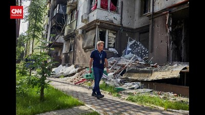 img-title VIDEO: Hari Pengungsi Sedunia, Ben Stiller Kunjungi Ukraina