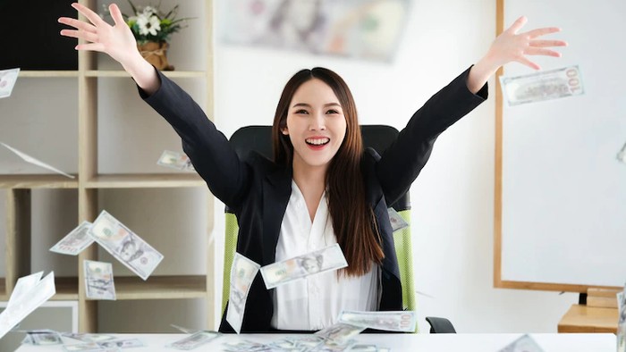 3 Tips Fengshui Meja Kerja yang Mendatangkan Cuan, Tim WFH Wajib Coba!