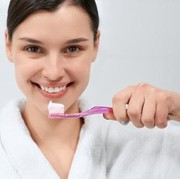 Teknik Merah Putih, Cara Sikat Gigi yang Baik Menurut Dokter Gigi yang FYP di TikTok