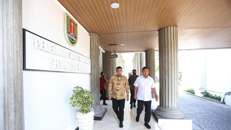 Wali Kota Semarang Hendrar Prihadi bertemu dengan Wali Kota Medan Bobby Nasution.