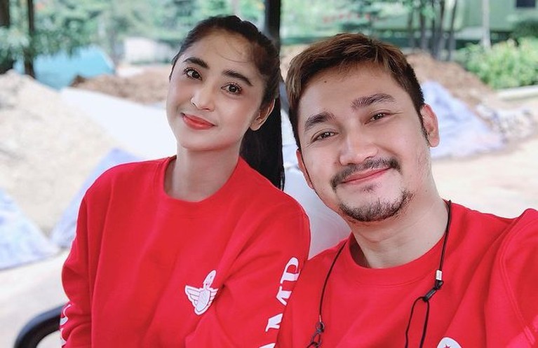 Dewi Perssik dan Angga Wijaya Dewi Perssik dan Angga Wijaya