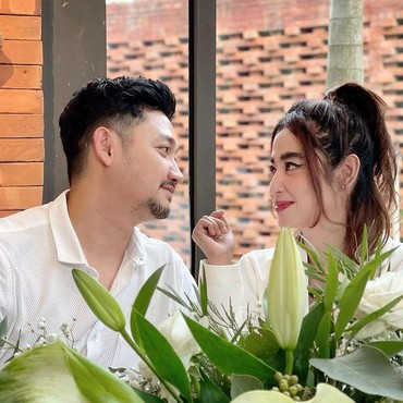 Dewi Perssik Bongkar Kelakuan Angga hingga Arumi Bachsin Klarifikasi