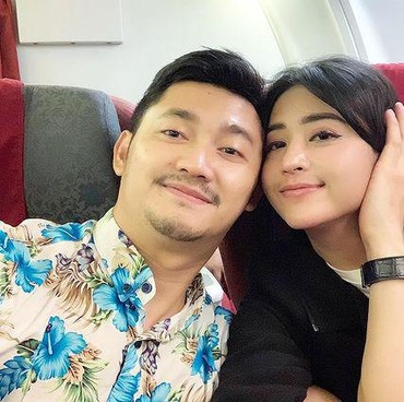 10 Potret Harmonis Dewi Perssik & Angga Wijaya Sebelum Gugat Cerai
