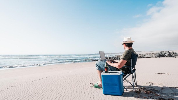 Gaya Hidup Digital Nomad Kian Populer! Peluang Bisnisnya Tak Main-Main