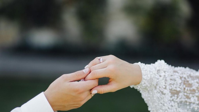 Ilustrasi Menikah/Foto: Freepik/bristekjegor