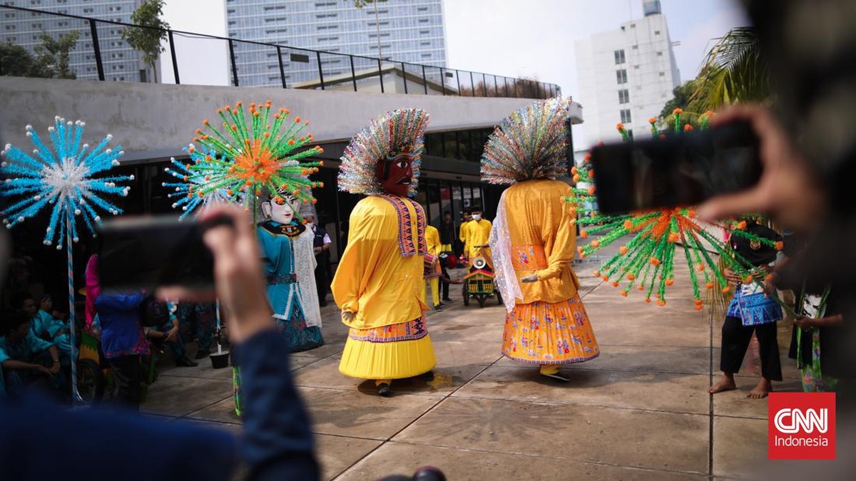FOTO: Ondel-ondel, Antara Pelestarian Budaya dan Semarak HUT Jakarta