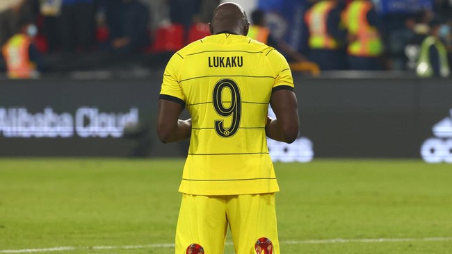 Keputusan Chelsea melepas Romelu Lukaku ke Inter Milan dengan status pinjaman membuat kutukan nomor 9 di The Blues berlanjut.