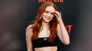 Sadie Sink Komentari Episode Dear Billy di 'Stranger Things 4' Vol 1