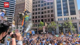 VIDEO: Golden State Warriors Rayakan Kemenangan Bersama Fans