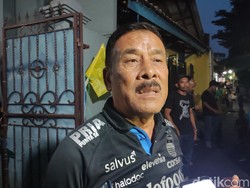 Umuh Muchtar Soroti Jadwal Tanding Liga 1 yang Kelewat Malam