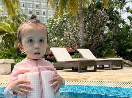 Anak Joanna Alexandra yang Alami Sakit Langka, Kini Sudah Bisa Jalan Bun