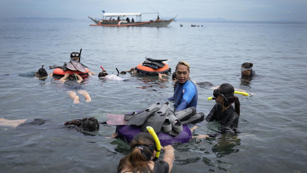 FOTO: Lelah di Dunia Nyata,Healing Sejenak di Dunia Ariel Putri Duyung