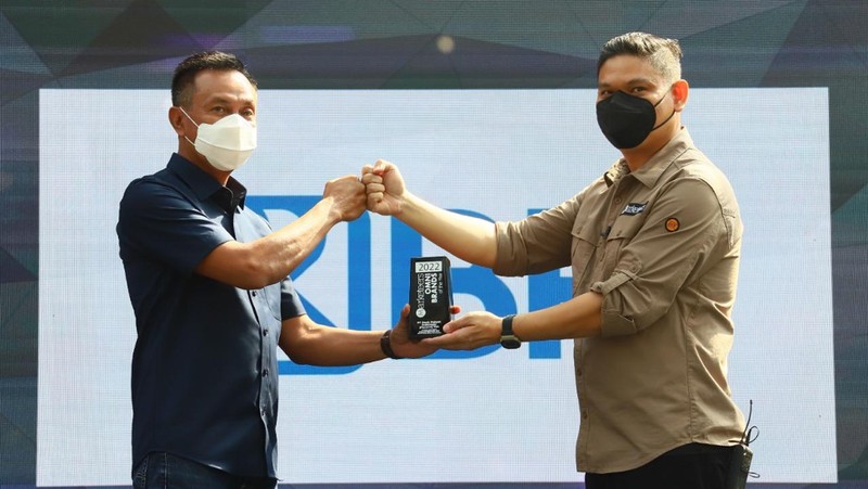 PT Bank Rakyat Indonesia (Persero) Tbk meraih penghargaan Omni Brands of The Year 2022 oleh Marketeers.