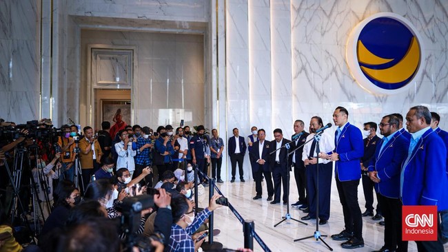 Pakar mensinyalir PKS dan Demokrat melihat NasDem sebagai 'orang dalam' pemerintah, namun memiliki visi yang berbeda pada 2024.