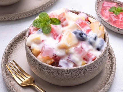 7 Resep Salad Buah Enak, Sehat, dan Menyegarkan dari Sederhana hingga Premium