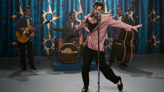 Elvis imbangi Top Gun: Maverick di puncak box office Amerika pekan ini dengan pendapatan US$30,5 juta atau sekitar Rp451 miliar.