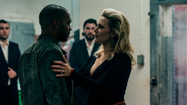Sinopsis Triple 9 Jadwal Bioskop Trans TV hari ini, Kamis (23/6): Triple 9. Berikut sinopsis Triple 9 dibintangi Casey Affleck hingga Anthony Mackie.