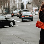 5 Tas Desainer yang Cocok Dikenakan Sehari-hari, Classy dan Elegan!