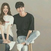 Aesthetic dan Modis, Ini Ide Prewedding Kasual Bertema Monochrome! Spesial untuk Kamu Sneakerhead