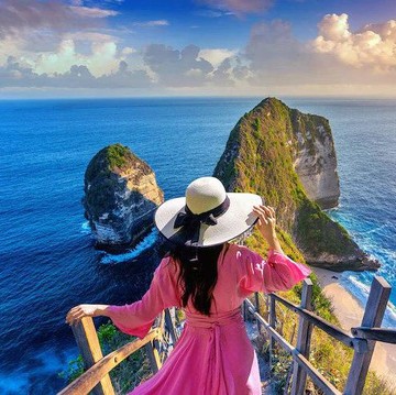 img-title 5 Negara Teraman untuk Perempuan yang Suka Solo Traveling, Tertarik Berkunjung?