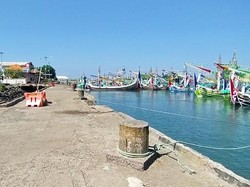 Sulit Dapat BBM-Cuaca Buruk, Nelayan di Pengambengan Tidak Melaut