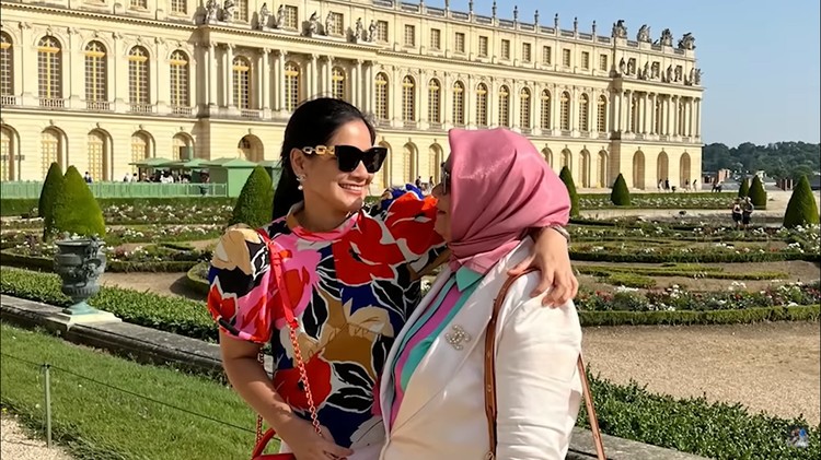 Titi Kamal dan Ibunda Titi Kamal dan Ibunda