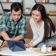 5 Hal Soal Keuangan yang Penting Dicek Sebelum Menikah, Nggak Cuma Mikirin Resepsi lho!